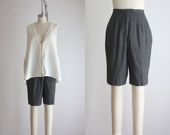 SALE ITEM : 1960s charcoal wool shorts