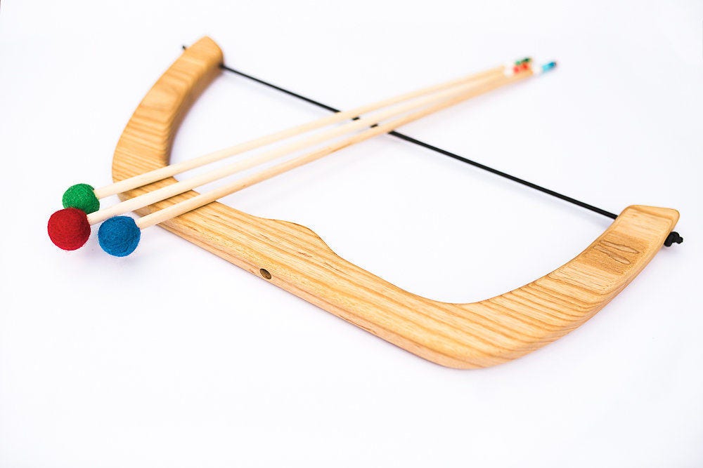 Large Wooden Bow and Arrows Set