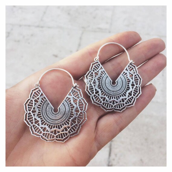 TRIBAL MANDALA EARRINGS - Indian earrings - Ethnic jewelry - Tribal jewelry - Antique bronze - Sacred Geometry - Lotus - Flower of life
