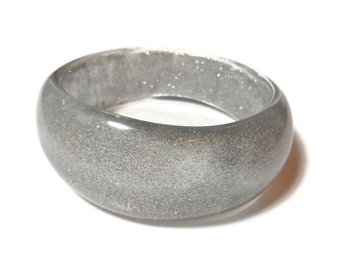 FREE SHIPPING Bangle bracelet, 1960s confetti lucite, silver glitter bracelet, chunky hippie boho vintage