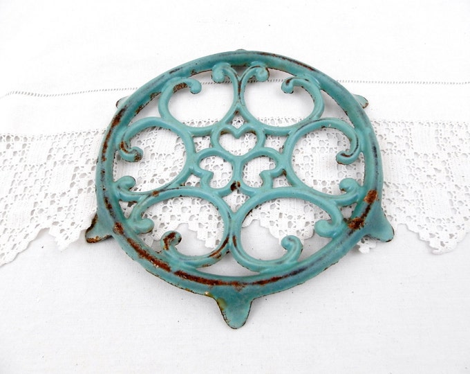 Round Antique French Cast Iron Turquoise Chippy Enamel Trivet, Hot Plate, Heat Mat, Cottage Kitchenware, French Country Decor, Kitchenware