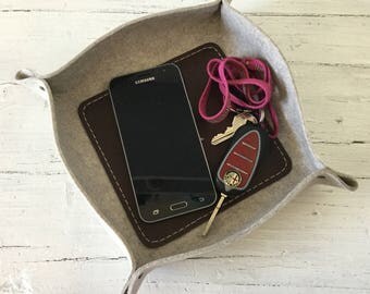 Leather and Felt Valet Tray, Key Tray, Leather Change Tray, Accessory Tray, Catchall Tray , Felt and Brown Genuine Italian Leather