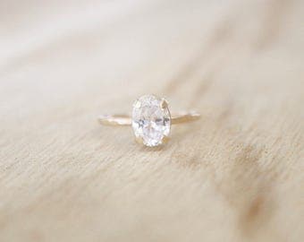 Thin hammered gold oval solitaire ring, gold oval cz ring, dainty gold ring, gold solitaire ring, engagement ring, gold ring, oval ring