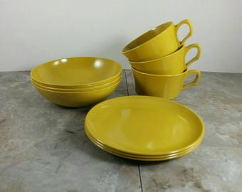 Vintage Mustard Yellow Melamine Breakfast or Lunch Set for Three - Kids Breakfast or Lunch Set