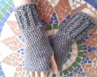 Crochet Fingerless Gloves- Madeleine Light Gray