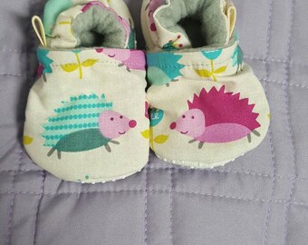 Baby Booties Pink & Teal Hedgehogs