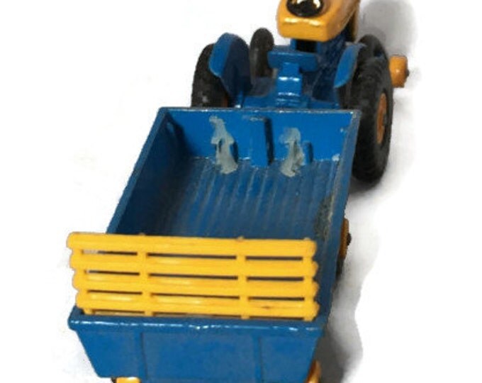 Lesney Matchbox No 39 Ford Tractor and Matchbox No 40 Trailer,