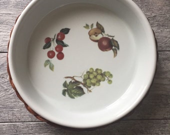 BIA CORDON BLEU Round Baker 10.5 inch Basketware Catherine Pattern