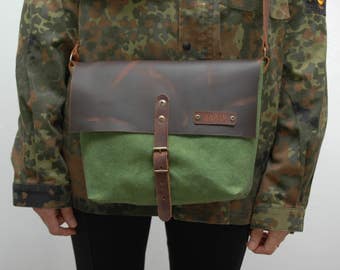 Waxed canvas messenger bag ,moss green color