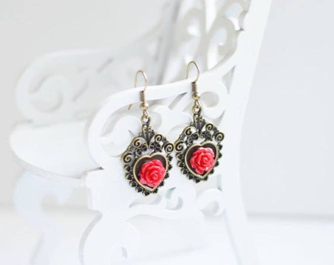 Sublimity // Openwork earrings metal brass with rose from polymer clay // Red, Retro, Vintage, Love, Flowers
