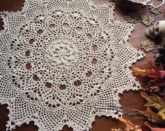 Crochet doily, pineapple lace doilie, 14 1/2"
