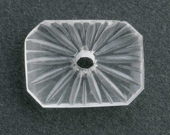 Vintage camphor glass stone. 16x12mm. Pkg of 1. B5-0038(e)