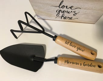 Personalized Garden Tool Set | Engraved Trowel & Cultivator | Mothers Day Gift | Gift for Mom | Gardening Gift | Unique Gift for Grandma