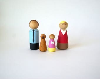 Custom Peg doll family of 4, gift for mom, peg people, montessori toys, family peg doll, peg doll family, peg dolls, wooden peg dolls