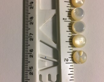 6 Vintage Mother of Pearl Buttons