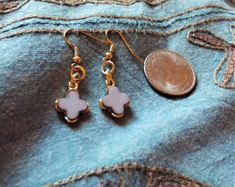 RICHARME Petite Light Gray Dangle Earrings