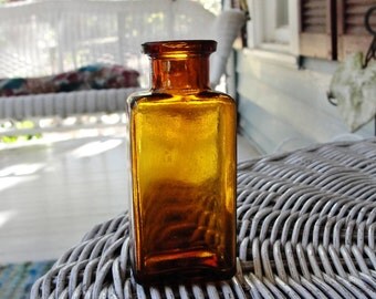Antique Amber Unembossed Medicine Bottle