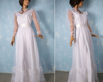 White lace 80s dress style White lace 80s dress style