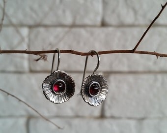 Garnet earrings, Garnet dangle earrings, Small garnet earrings, Garnet flower silver earrings, Silver flower earrings, Gemstones earrings