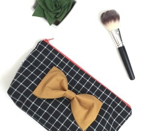 Makeup bag, travel bag, large zipper pouch, travel organizer, bow makeup bag, make-up bag, makeup case, makeup, gift for her, plaidmakeup