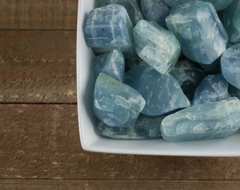 One Large Tumbled Raw AQUAMARINE Crystal - Raw Crystal, Aquamarine Stone, Blue Crystal, Healing Crystal, Tumbled Gemstone Chakra Stone E0043