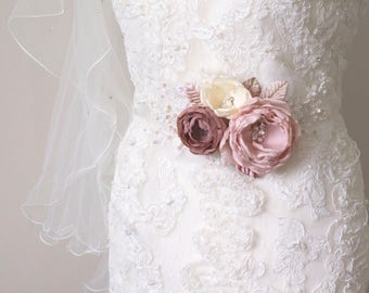 Fabric flower sash belt | bridal belt | wedding sash | pink sash | Wedding belt | Flower belt