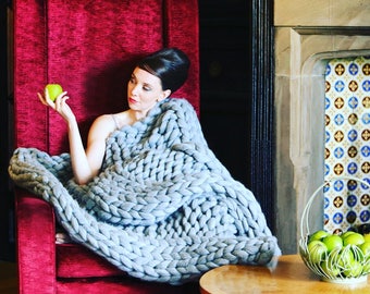 Blanket knitting pattern. Giant 40mm Knitting needles. Super Chunky DIY Throw knit, Learn to knit. Instant Download