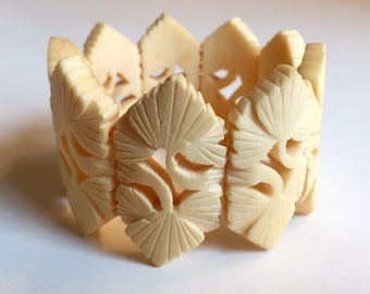 Vintage Chinese Carved Bone Fora Design Stretchy Bracelet