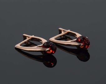 Garnet earrings, Gemstone earrings, Woman earrings, 14k gold earrings, Everyday earrings, Unique earrings, Red stone earrings