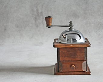 Vintage coffee grinder, wooden coffee grinder, manual grinder