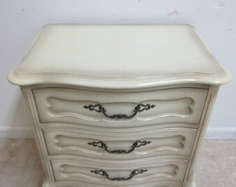 Vintage French Provincial Carved Painted Lamp End Table Night Stand B