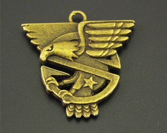 10pcs Antique Bronze Hawk Charms Pendant A2178