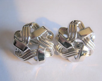 Silver Tone Trifari Clip Earrings ( 99 )