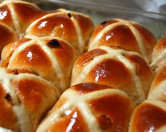 Traditional Hot Cross Buns ~ 1/2 Dozen