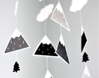 Baby mobile, mountain mobile, monochrome nursery, scandinavian mobile, nordic nursery mobile, baby nursery decor, woodland mobile, baby room