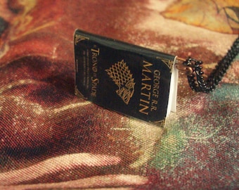 Miniature book necklace * Game of thrones *