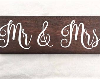 mr and mrs, mr and mrs sign, mr and mrs wedding sign, wedding sign, wooden wedding sign, wedding photo prop, wedding photo booth prop