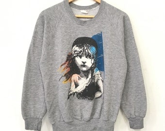Rare!! Vintage 80's LES Miserables 1986 Musical Film Sweatshirt Poly/Cotton Heater Grey Pullover Jumper Medium Size Made In Usa