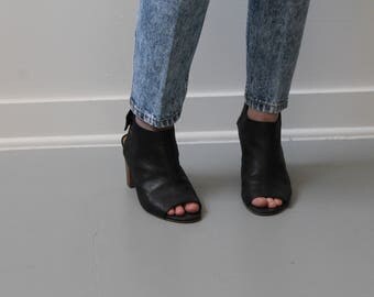 Peep Toe Vintage Black Heels Size 6