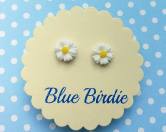 Daisy earrings daisy jewellery daisy jewelry daisy stud earrings daisy earrings flower jewellery small daisy earrings bridesmaid daisy gift