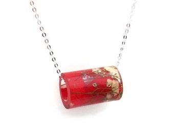 Resin Tube Necklace with Red Hydrangea and White Baby's Breath. Resin Jewelry with Real Pressed Flowers.