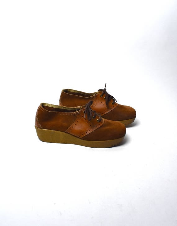 1970's Platform Saddle Shoes by Mason Shoes Women's