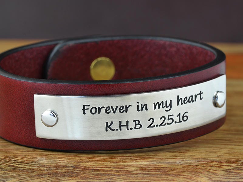 Personalized Leather Bracelet, Any Text up to 40 Char, Remembrance Bracelet, Memorial Bracelet, Loss of Father, Loss of Child, Pet Loss Gift