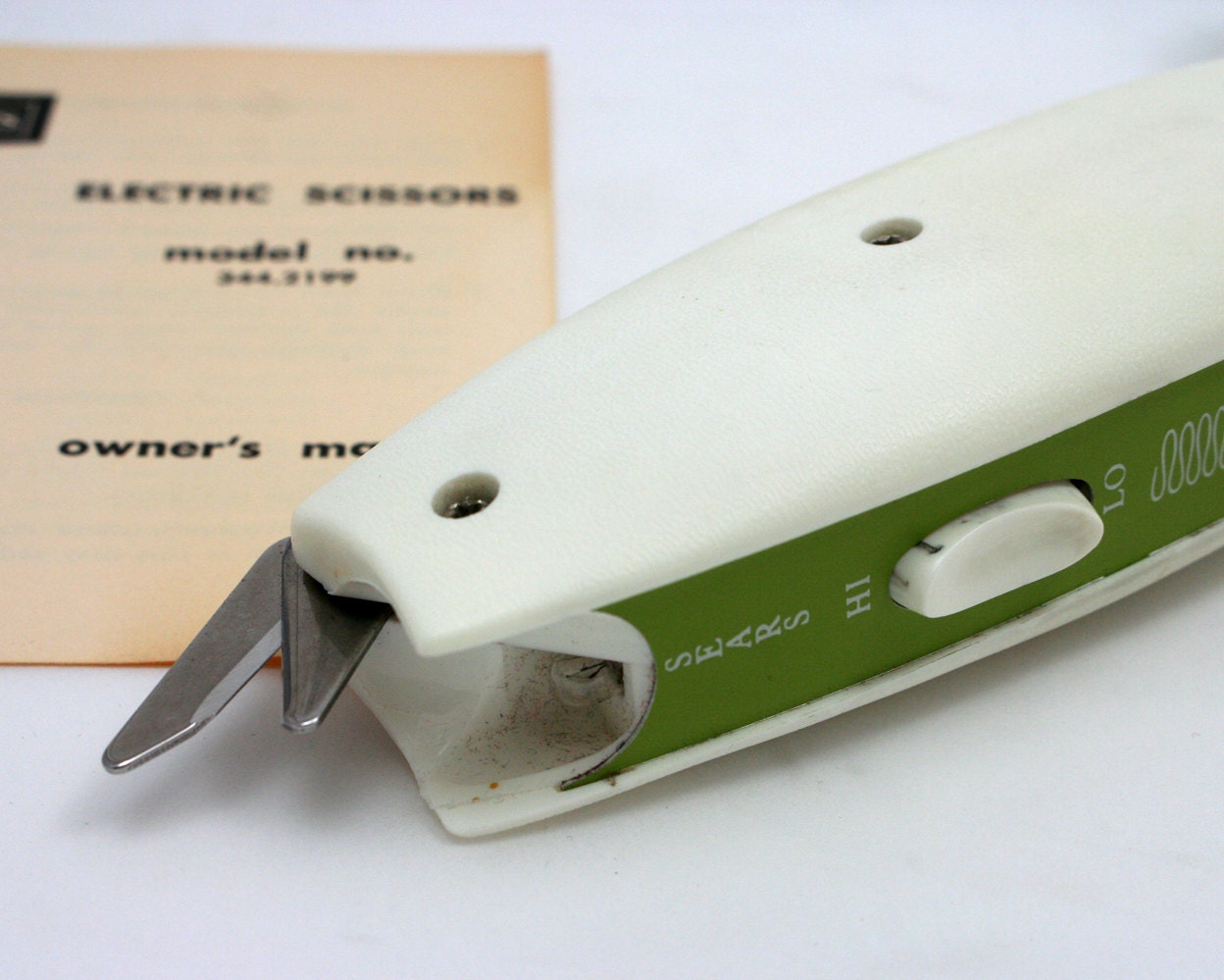 Vintage 1960s Sears electric scissors fabric cutters cloth