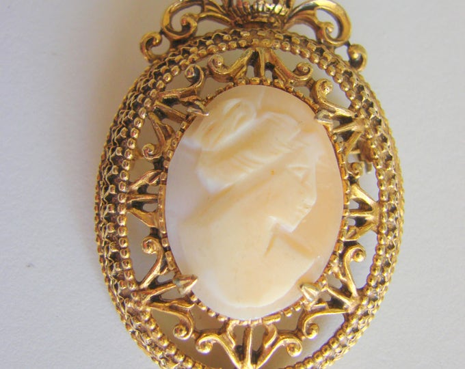 Vintage Florenza Designer Signed Hand Carved Shell Cameo Brooch Ornate Goldtone Jewelry Jewellery
