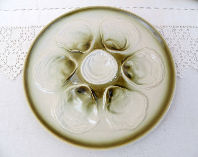 2 Vintage French Green and White Oyster Plates by St Armand / Seafood Tableware, French Dining, Retro Vintage French Interior, Mid Century