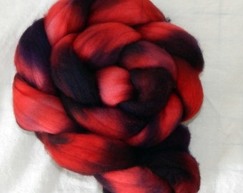 100% Polwarth fiber, Red Hat, 4 ounces, 113 grams