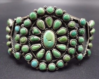 OLD 1940s Vintage NAVAJO Sterling Silver & Green TURQUOISE Cluster Cuff Bracelet