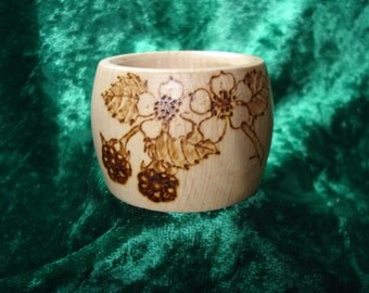 SALE! Personalised Wooden Napkin Ring - serviette ring, napkin holder, personalised gift
