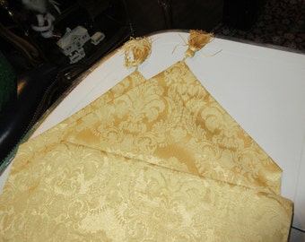 GOLD DAMASK TABLE Runner
